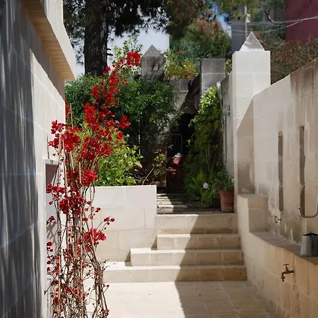 Relais Delle Ceramiche غروتاليي
