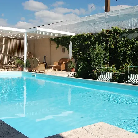 Relais Delle Ceramiche فندق مبيت وإفطار 3*